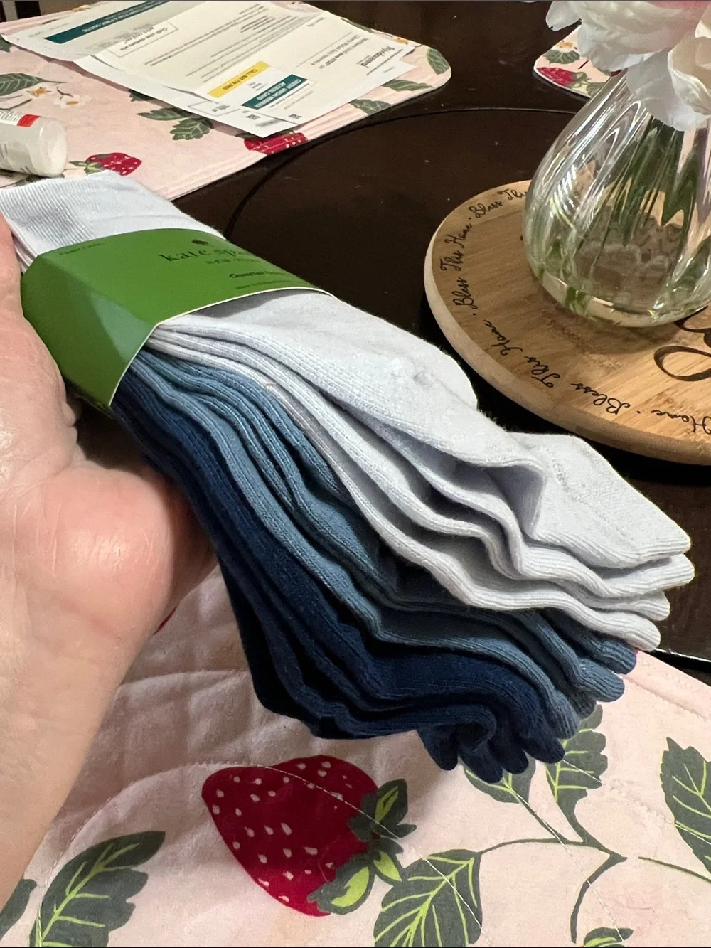 New kate spade 6 pair Light Blue & Black Quarter Athletic Socks